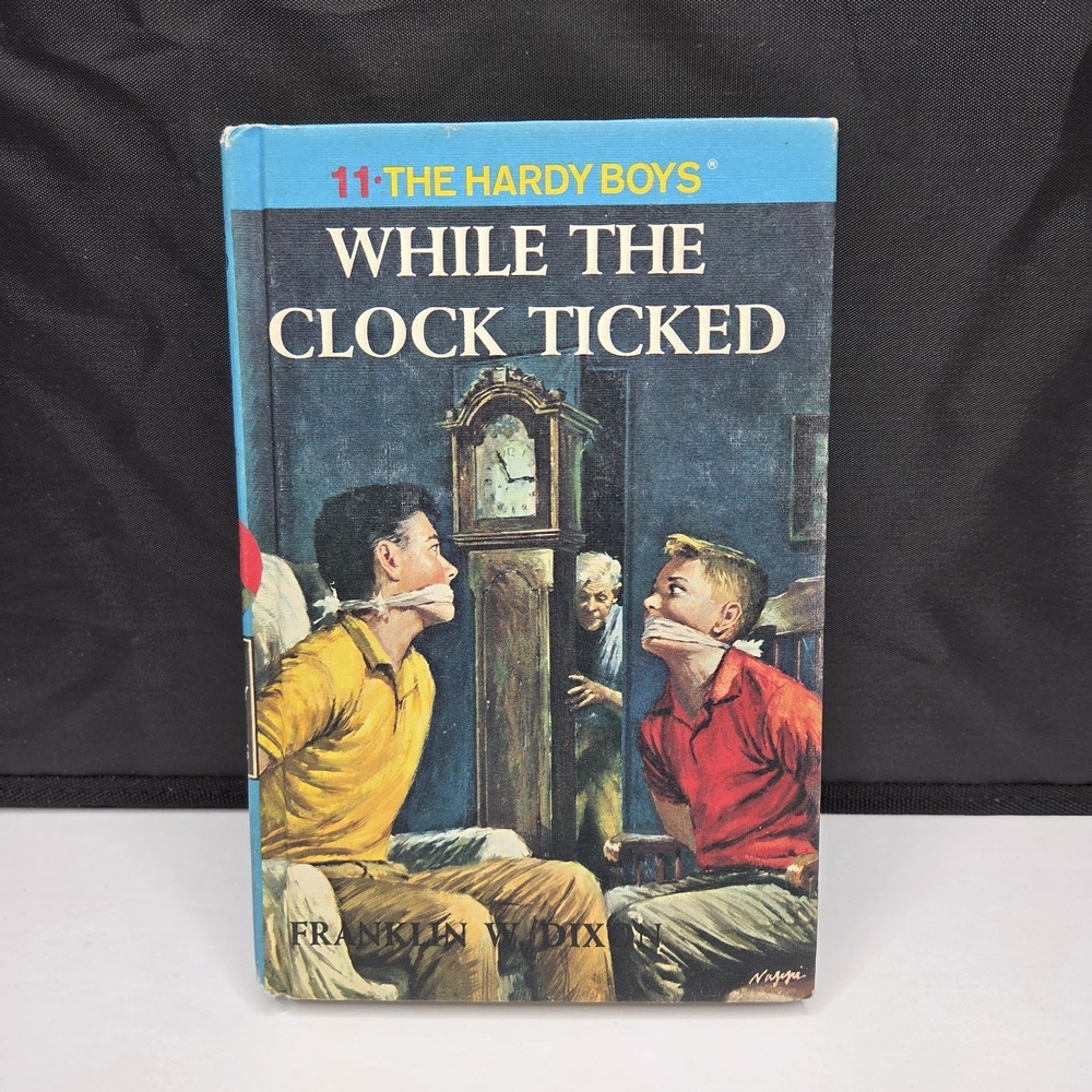 The Hardy Boys #11 While the Clock Ticked Matte Blue Hardcover Vintage 1962